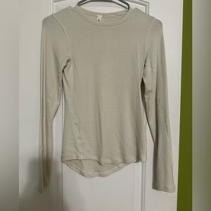 Lululemon Hold Tight Tee in Bone